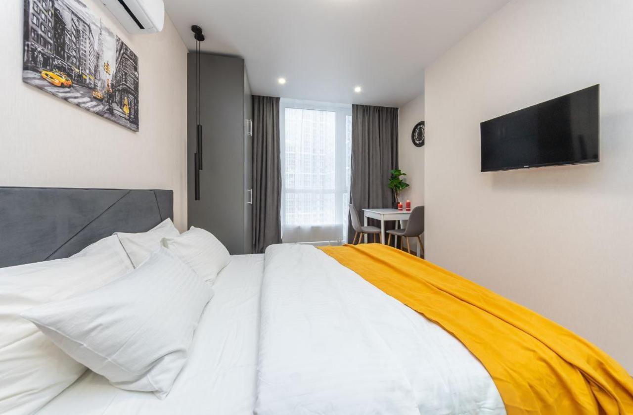 Your Apartment Kharkivska Kiev Exterior foto