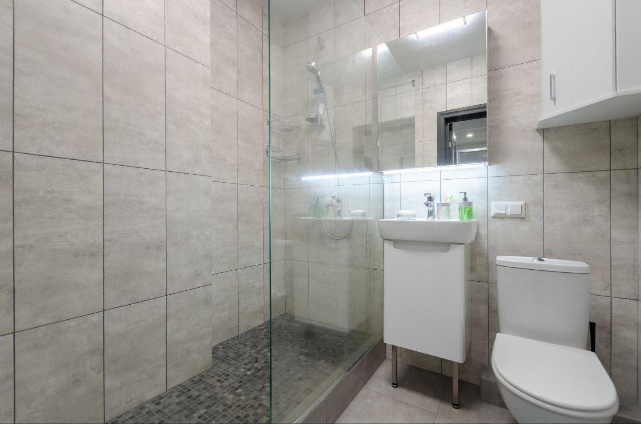 Your Apartment Kharkivska Kiev Exterior foto