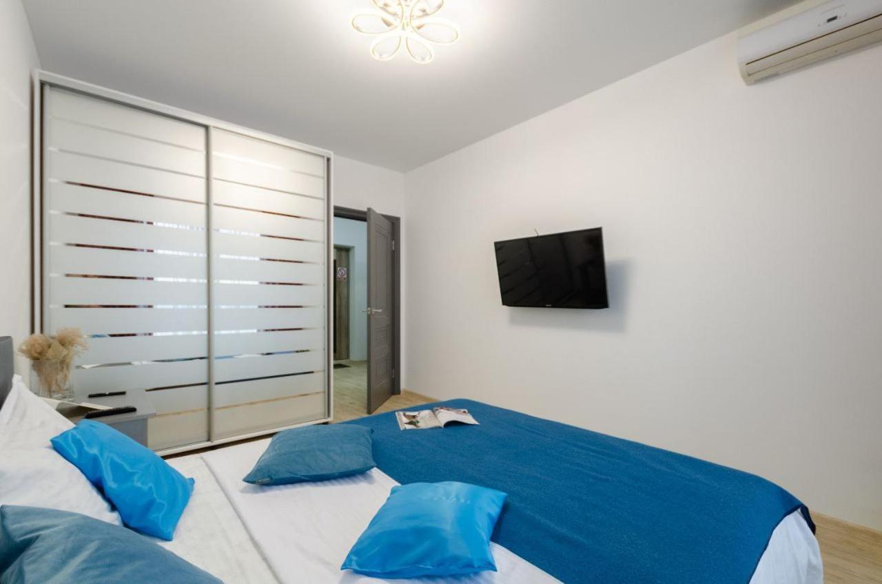 Your Apartment Kharkivska Kiev Exterior foto
