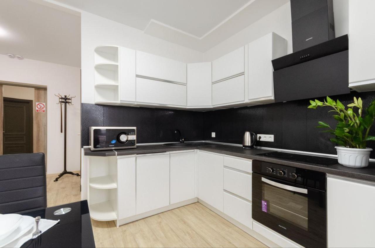 Your Apartment Kharkivska Kiev Exterior foto